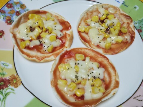 おつまみに♪餃子の皮でコーンピザ☆